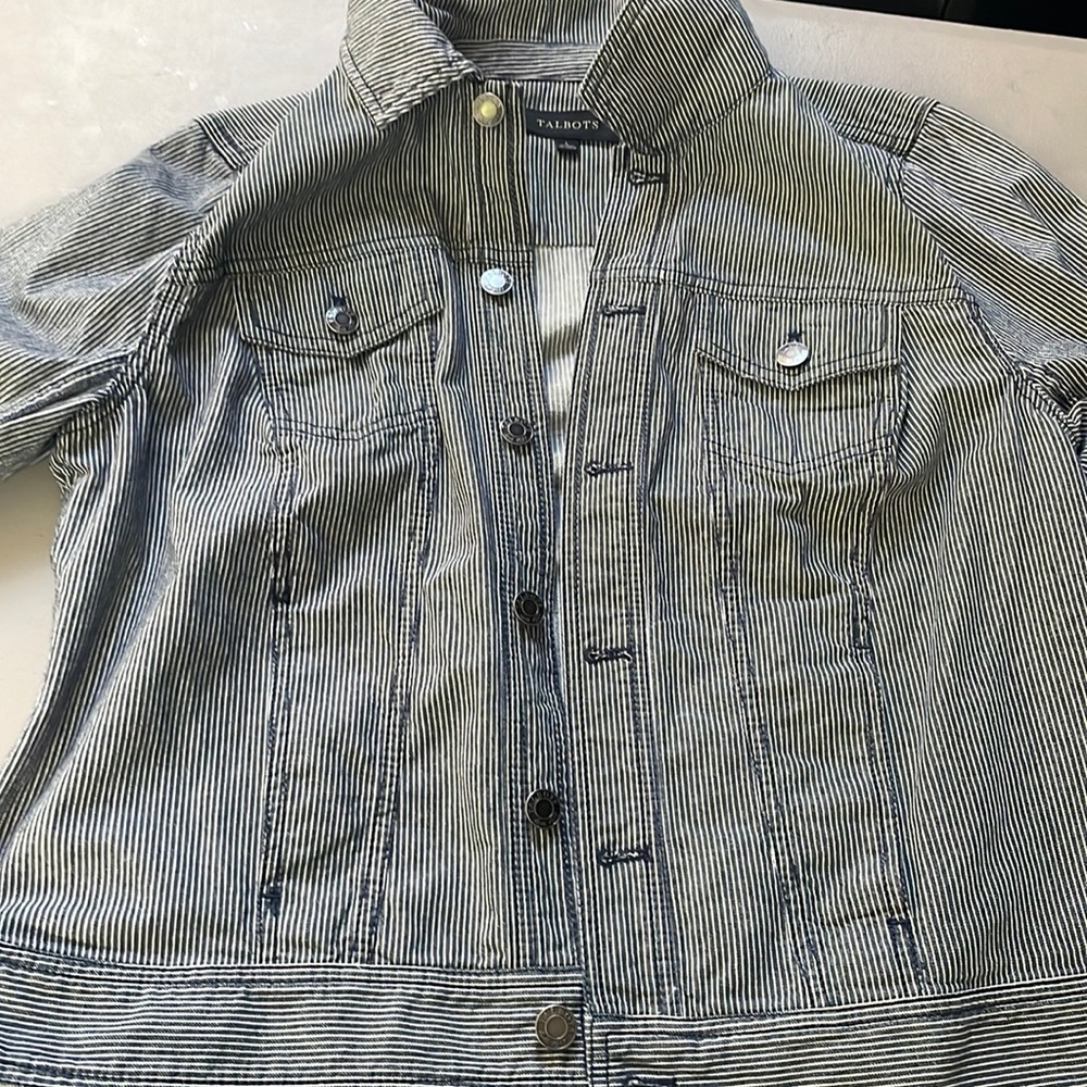 Womens clothing
